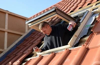 Pose de fenêtres de toit Velux au Pradal